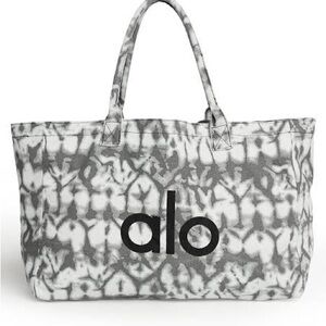 ALO Yoga Monochrome Patterned Tote
